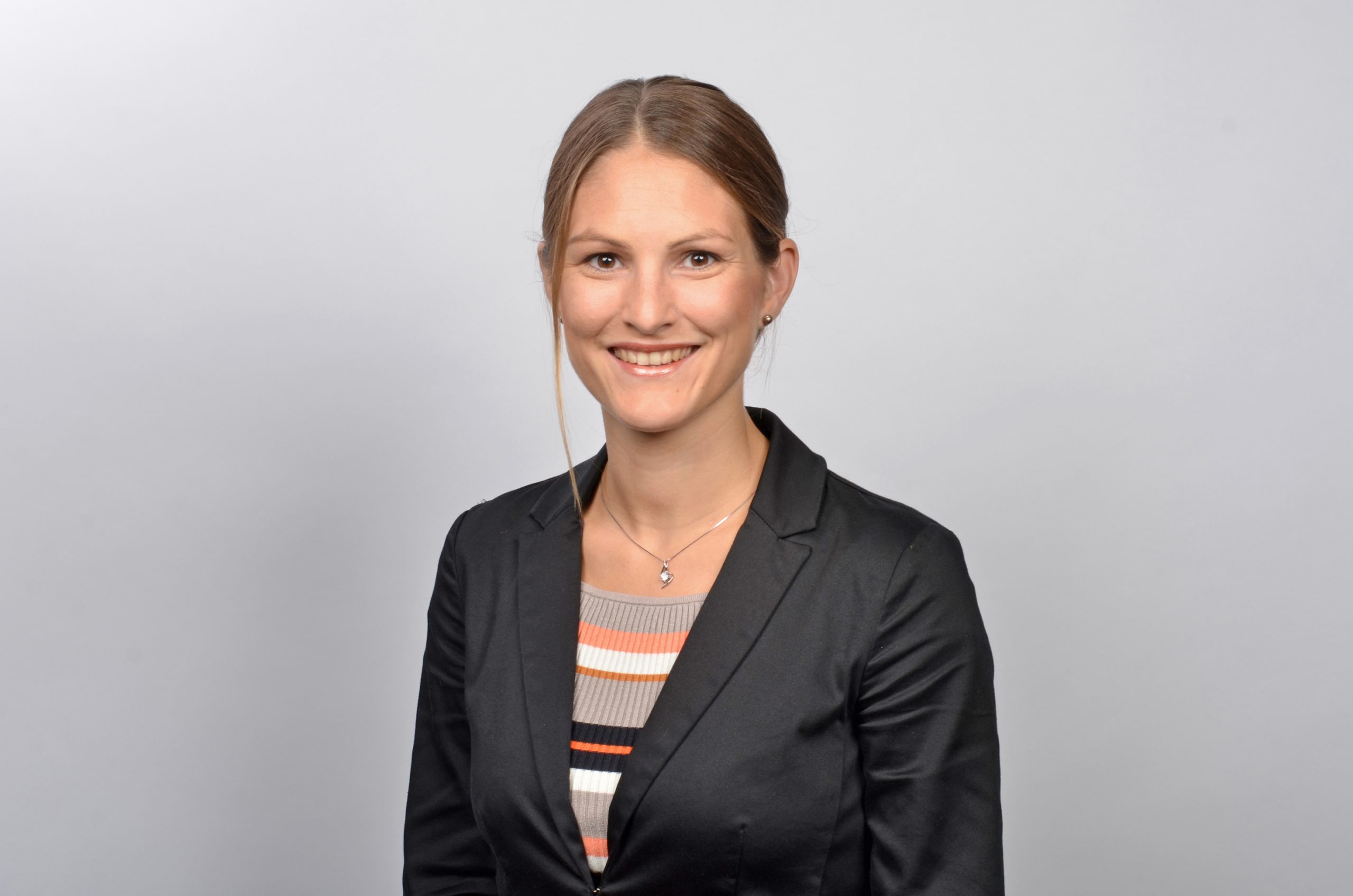Dr Anika Jansen
